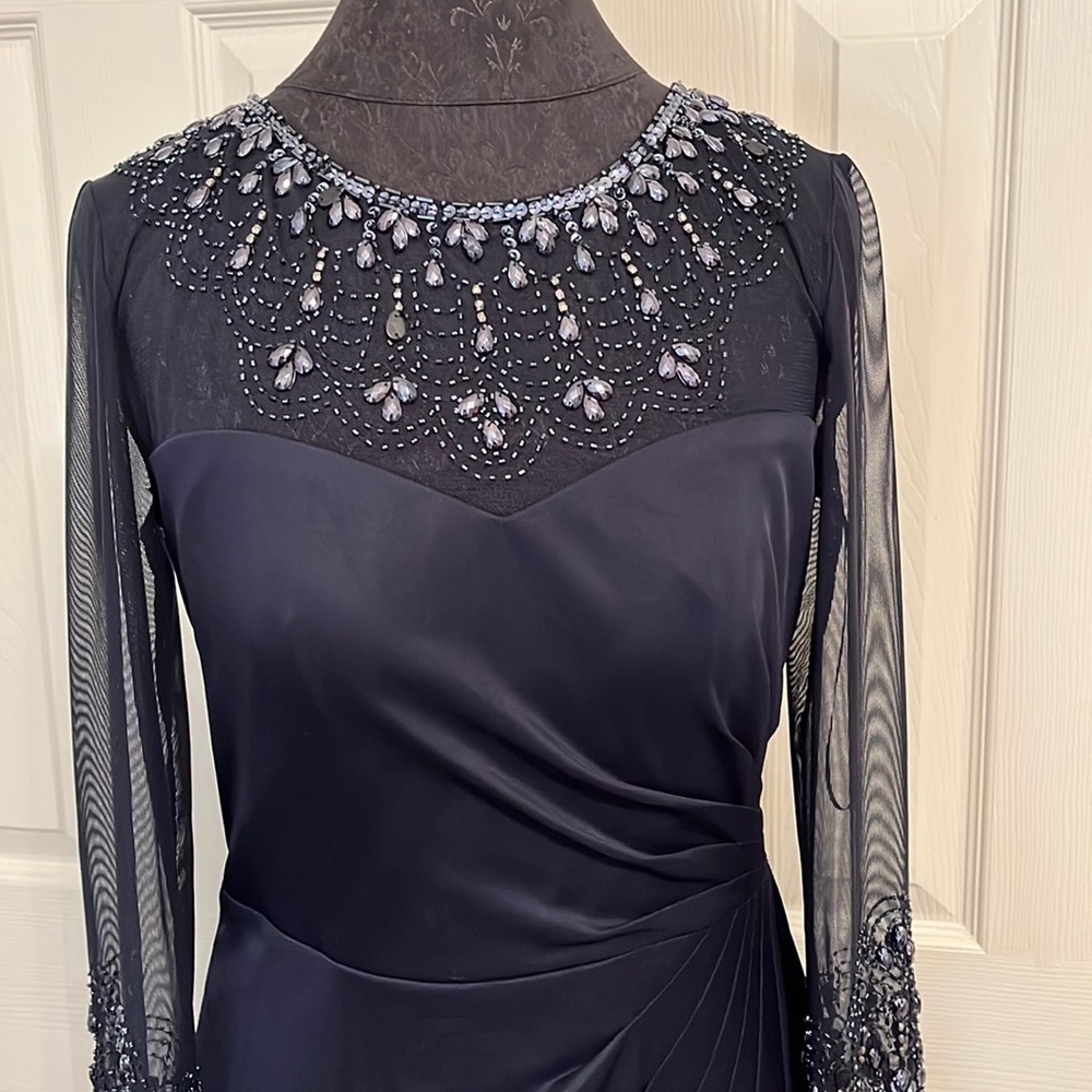🌟🌟🌟ALEX Evening Gown, Ladies Formal Dress in Midnight Blue🌟🌟 - Picture 17 of 17
